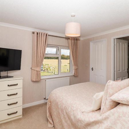 12 Bucklesham Park Villa Ipswich Bagian luar foto