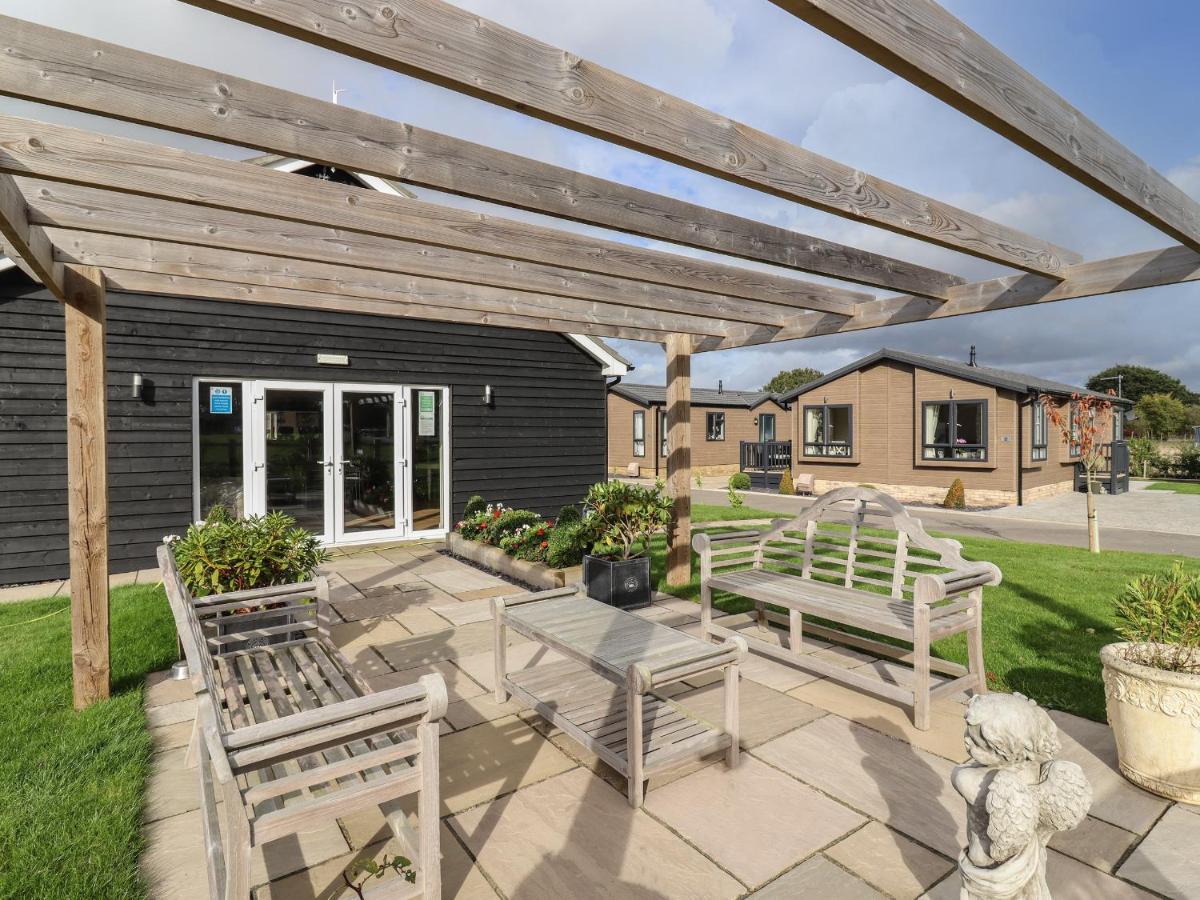 12 Bucklesham Park Villa Ipswich Bagian luar foto